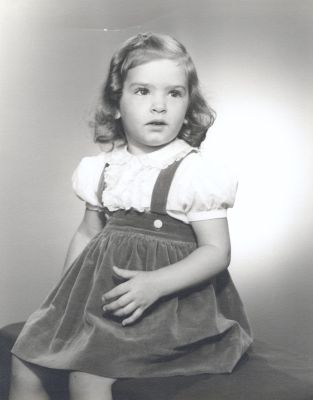 Beatrice_Studio_Portrait_BW.jpeg